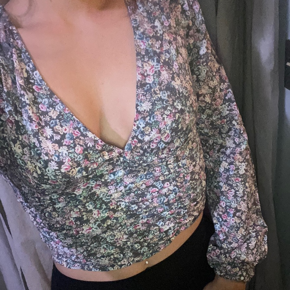 Wild fable cropped long sleeve